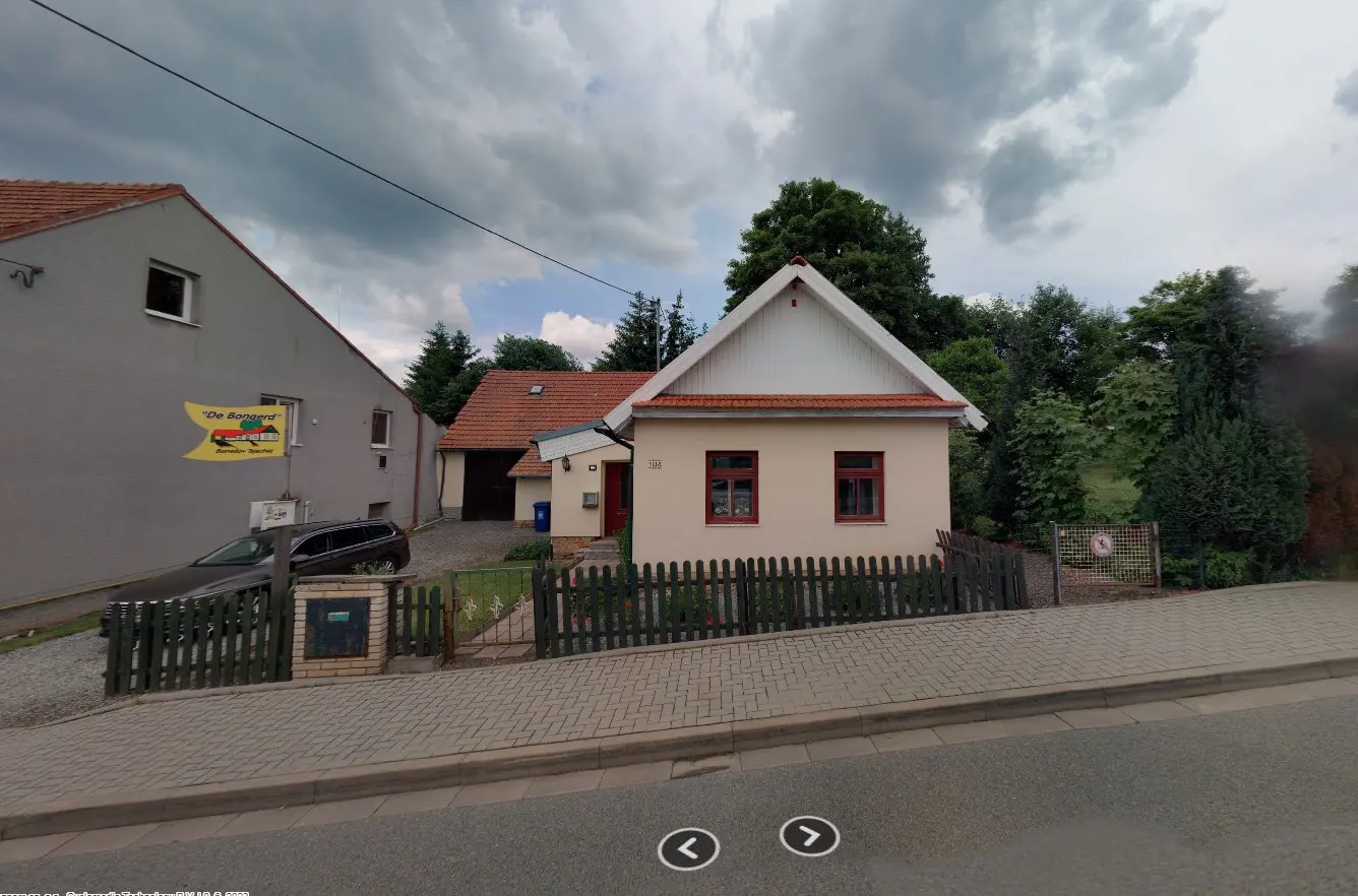 Mooie camping te koop in rustig plaatsje Benesov, Tsjechische Republiek.