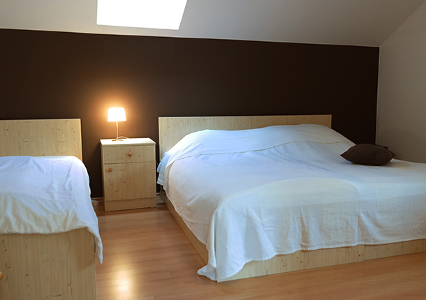 Fantastisch bij Lipnomeer gelegen, ruim gebouwde villa, met sauna, te koop, Zuid-Bohemen, Tjechische Republiek.