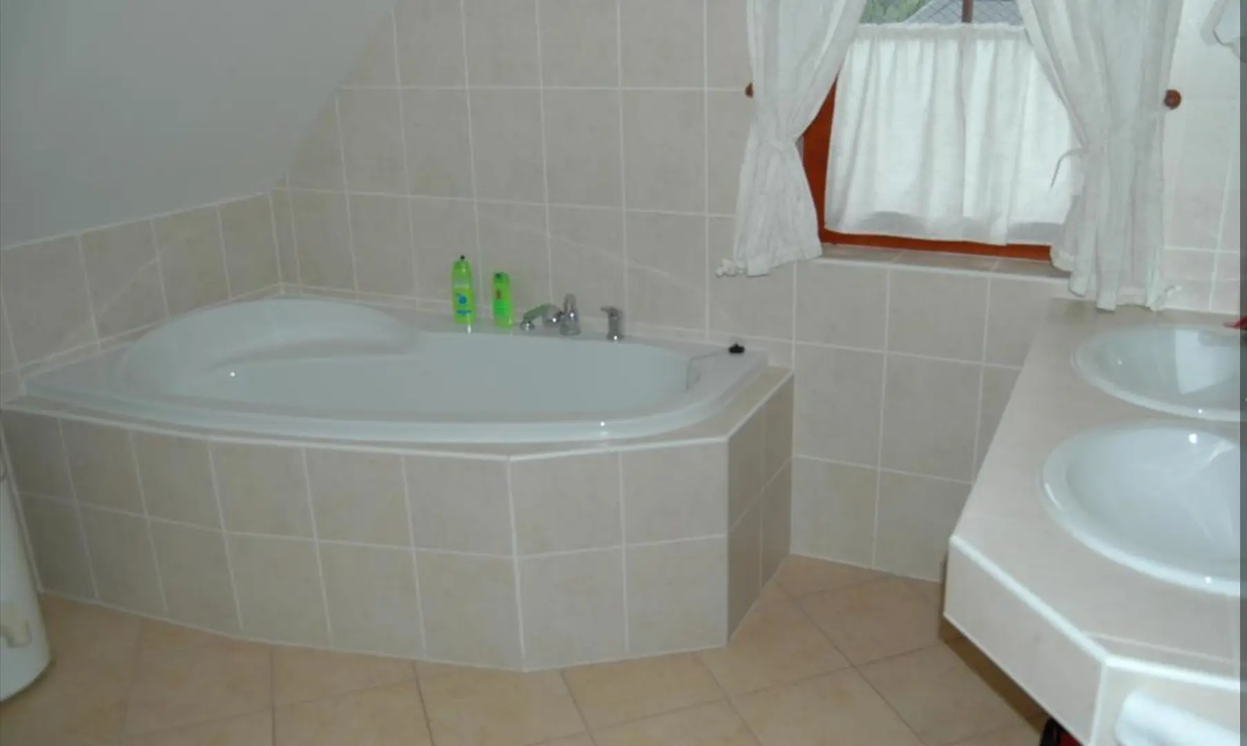 Badkamer vakantiewoning, te koop in Noord-Bohemen, Tsjechie