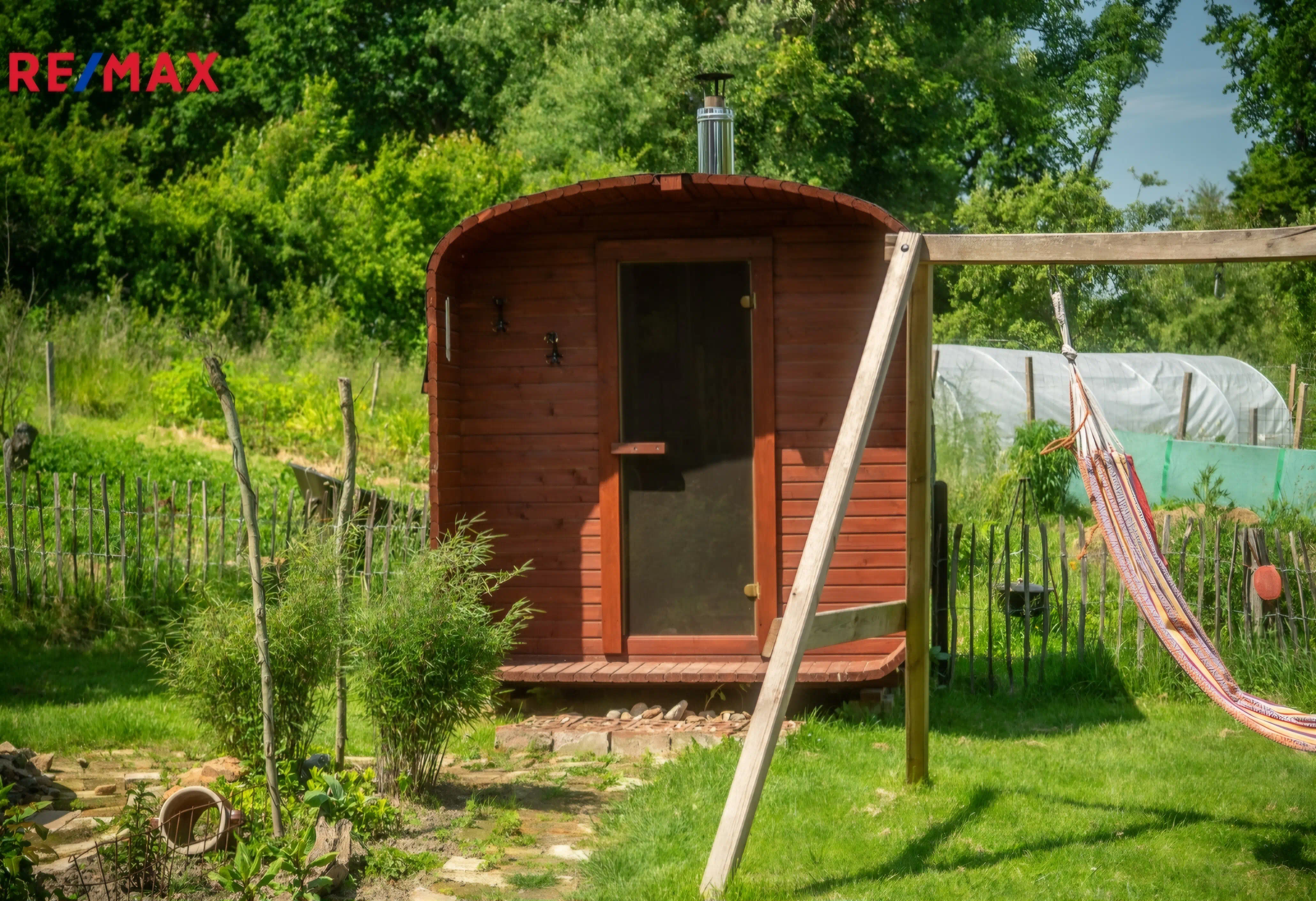 Groot huis met ruime tuin, sauna, voedselbos, moestuin, nabij IJzergebergte en Reuzengebergte