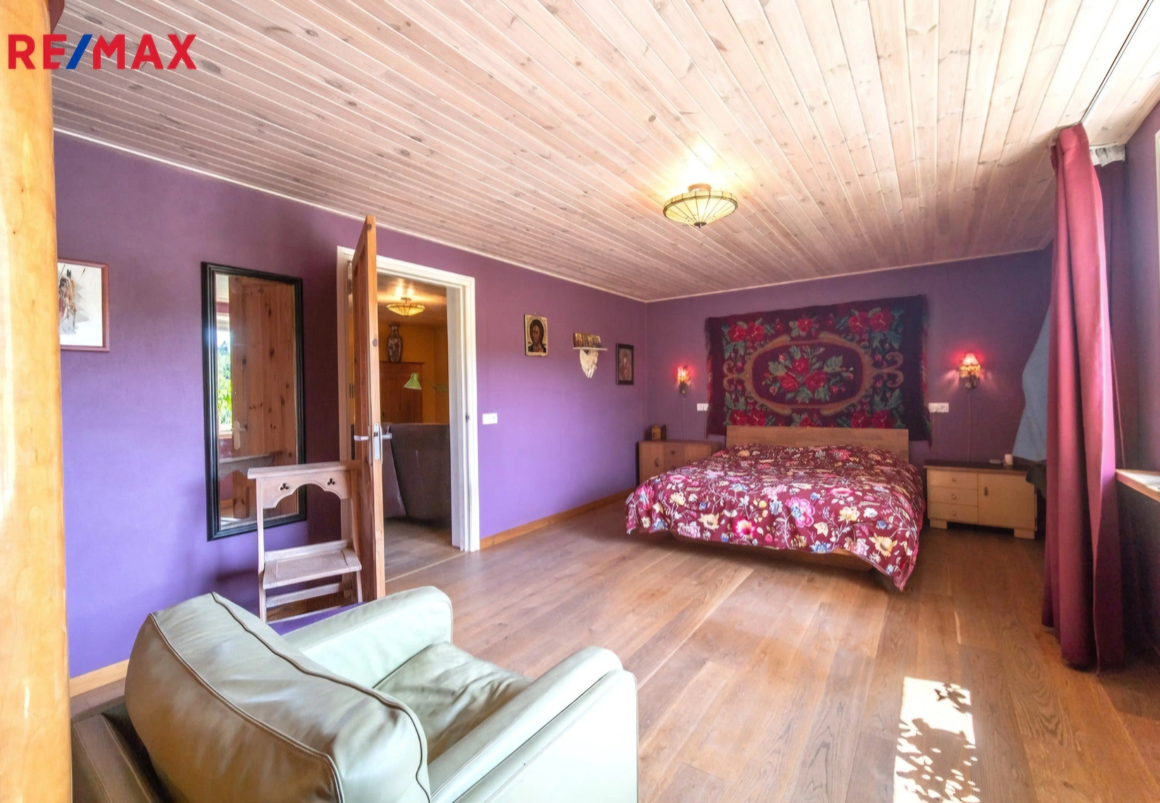 Luxe, grote villa (8-persoons) met ruime tuin, vrij uitzicht, nabij Liberec en IJzergebergte